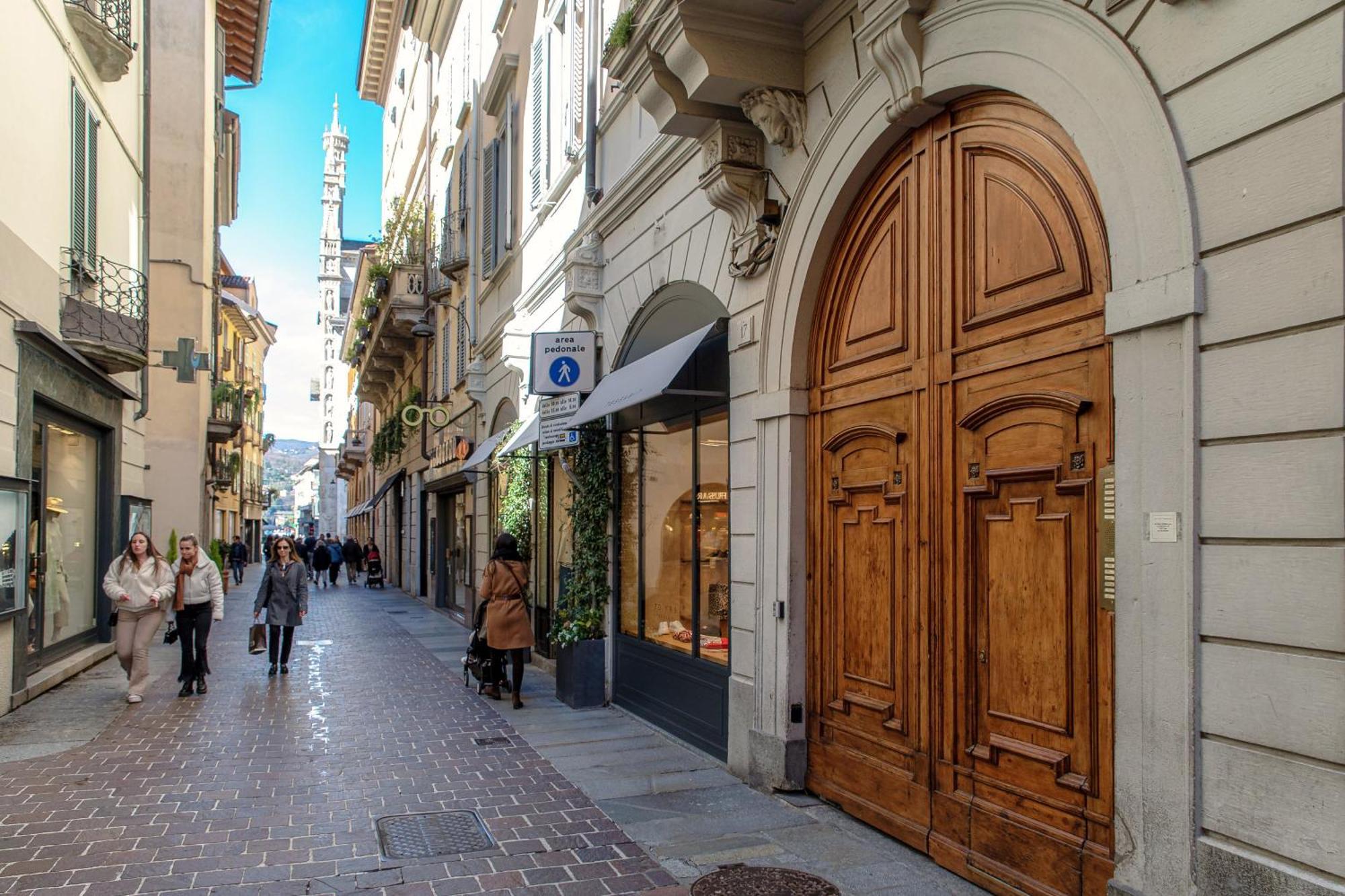 Vittorio Emanuele Apartment - Downtown Комо Экстерьер фото